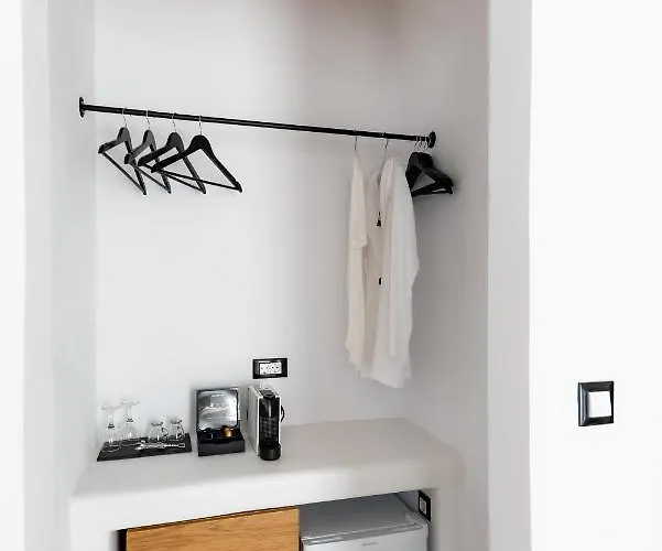 Ryous Mykonos Ξενοδοχείο *